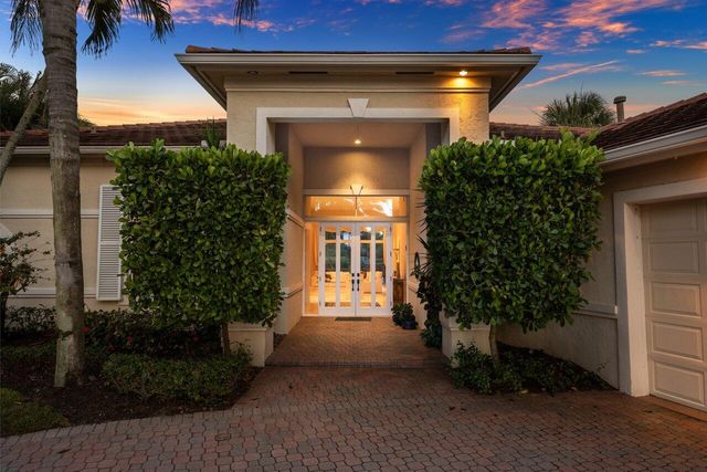 118 W Village Way, Jupiter, FL 33458