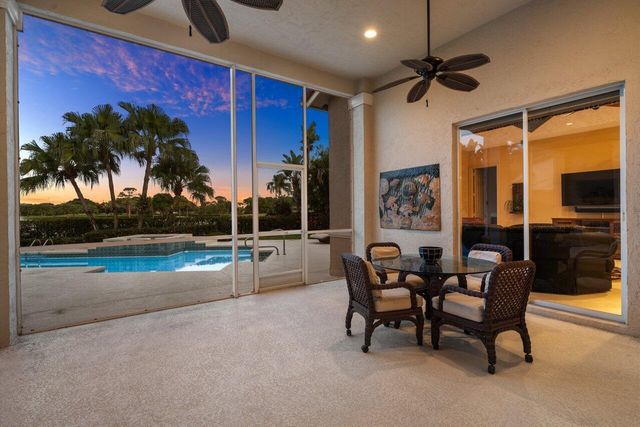 118 W Village Way, Jupiter, FL 33458