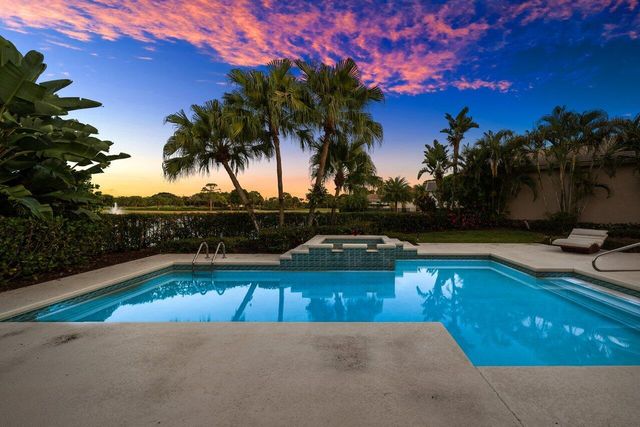 118 W Village Way, Jupiter, FL 33458