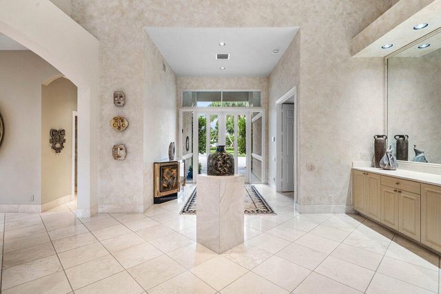 118 W Village Way, Jupiter, FL 33458