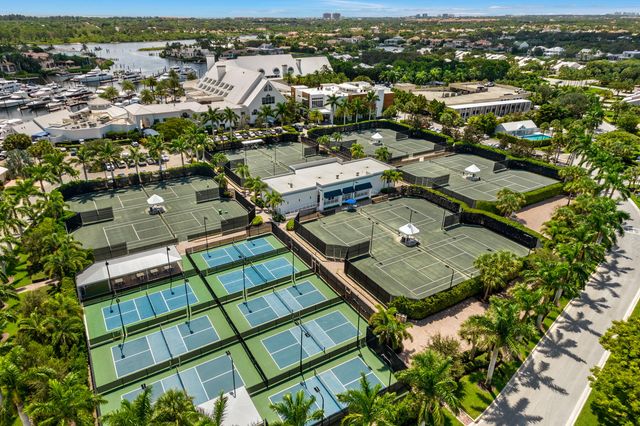 118 W Village Way, Jupiter, FL 33458