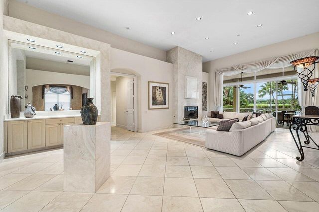 118 W Village Way, Jupiter, FL 33458