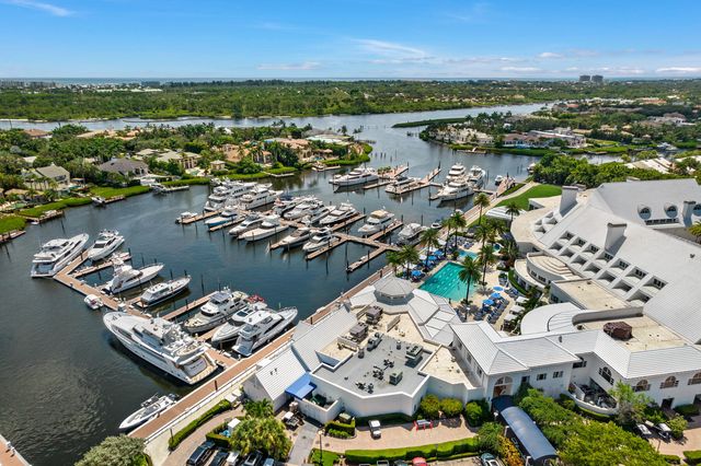 118 W Village Way, Jupiter, FL 33458