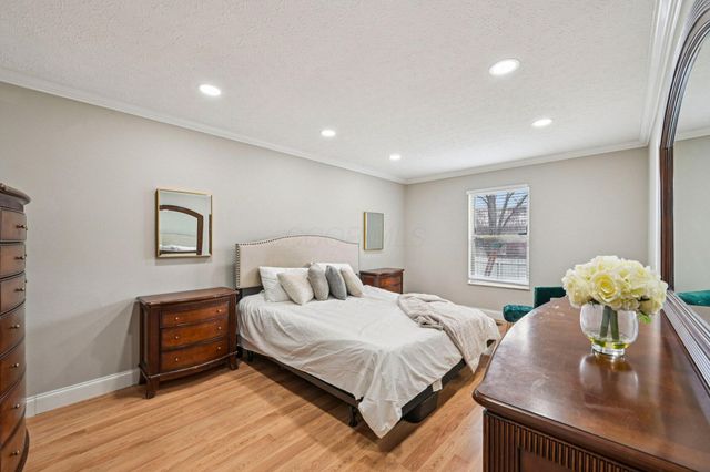 3936 Highland Bluff Drive, Groveport, OH 43125