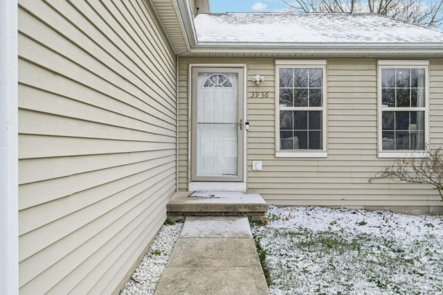 3936 Highland Bluff Drive, Groveport, OH 43125