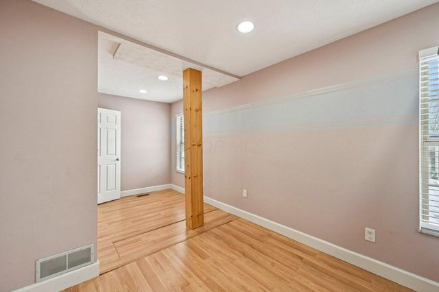 3936 Highland Bluff Drive, Groveport, OH 43125