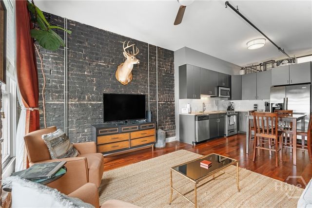 310 W Broughton Street 3011, Savannah, GA 31401