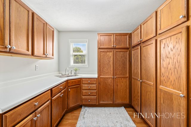 8980 Alanada Drive SE, Caledonia, MI 49316