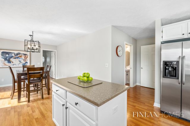 8980 Alanada Drive SE, Caledonia, MI 49316