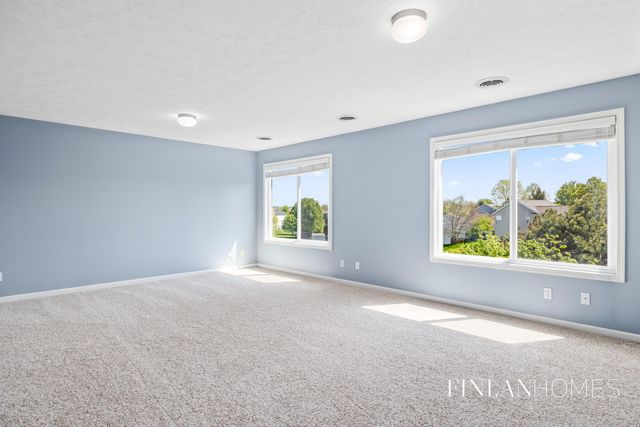 8980 Alanada Drive SE, Caledonia, MI 49316