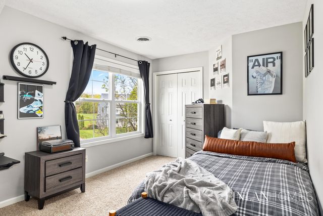 8980 Alanada Drive SE, Caledonia, MI 49316