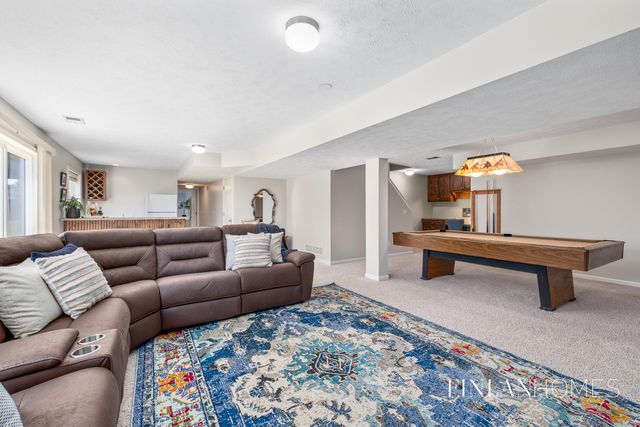 8980 Alanada Drive SE, Caledonia, MI 49316