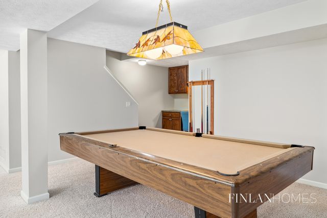 8980 Alanada Drive SE, Caledonia, MI 49316