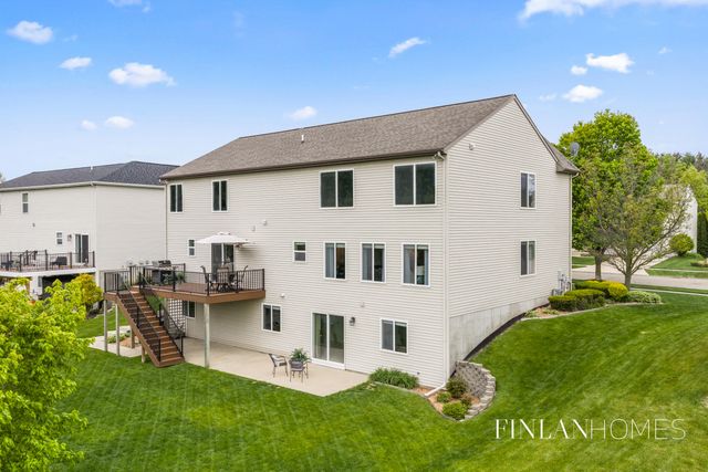 8980 Alanada Drive SE, Caledonia, MI 49316
