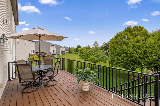 8980 Alanada Drive SE, Caledonia, MI 49316