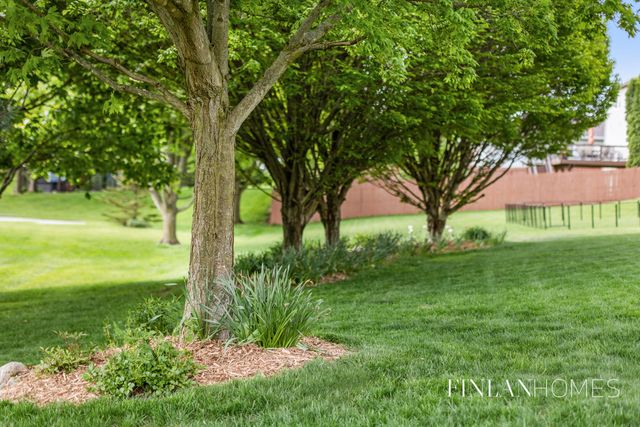 8980 Alanada Drive SE, Caledonia, MI 49316