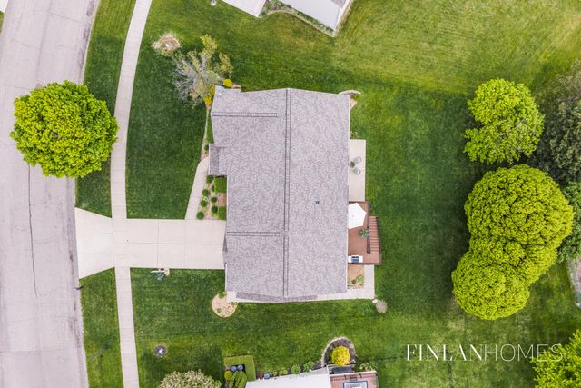 8980 Alanada Drive SE, Caledonia, MI 49316