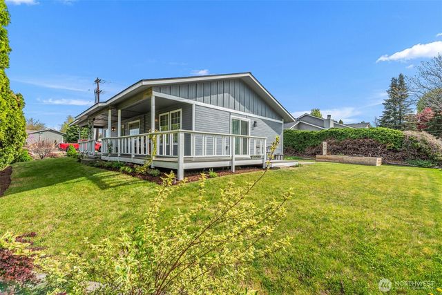 600 10th Street NE, East Wenatchee, WA 98802