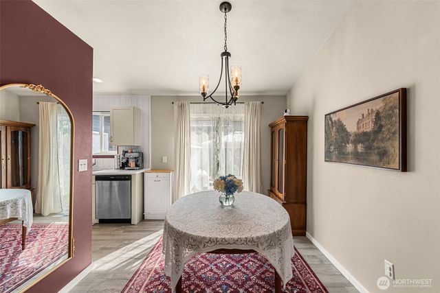 600 10th Street NE, East Wenatchee, WA 98802