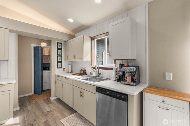 600 10th Street NE, East Wenatchee, WA 98802