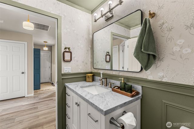 600 10th Street NE, East Wenatchee, WA 98802