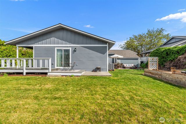 600 10th Street NE, East Wenatchee, WA 98802