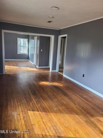 333 Bon Air Street, Jackson, MS 39209