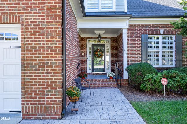 210 Sonoma Valley Drive, Cary, NC 27518