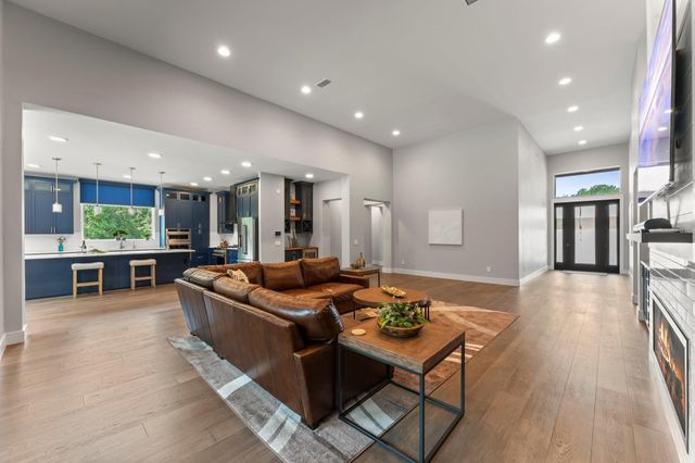 18867 Mystic Point, Montgomery, TX 77356