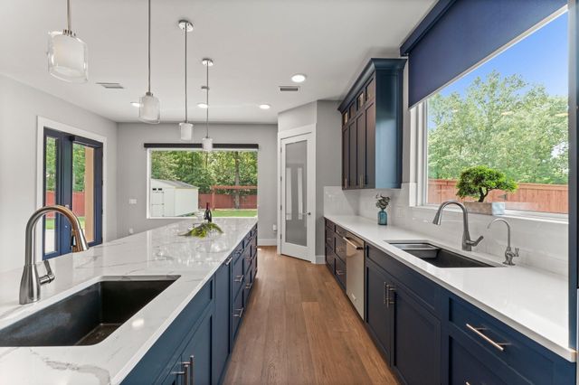 18867 Mystic Point, Montgomery, TX 77356