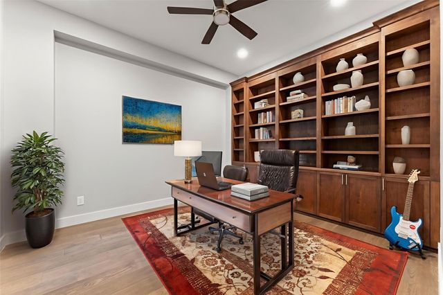 18867 Mystic Point, Montgomery, TX 77356