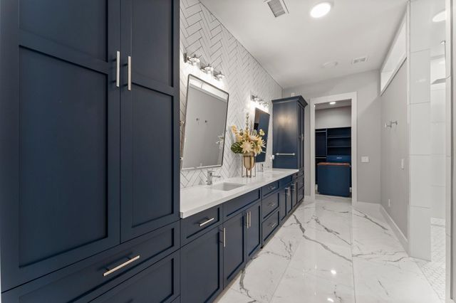 18867 Mystic Point, Montgomery, TX 77356