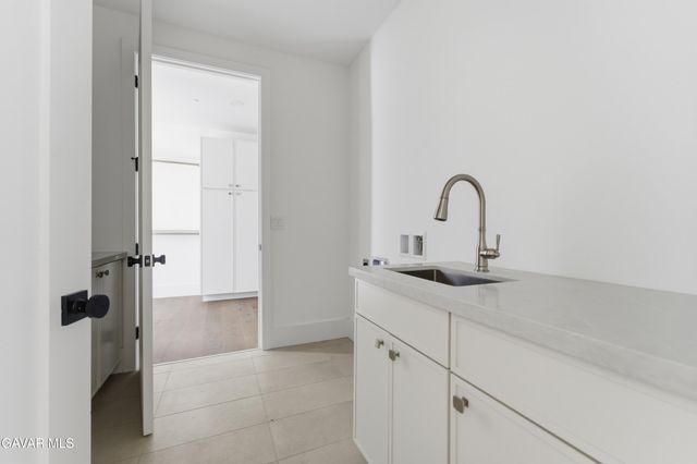 24401 Oaktree Court, Tehachapi, CA 93561