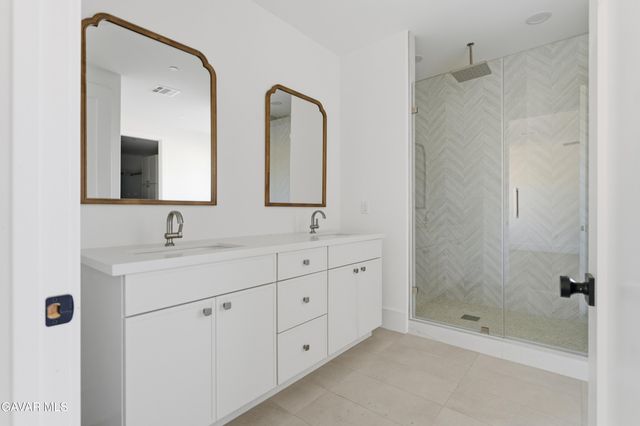 24401 Oaktree Court, Tehachapi, CA 93561