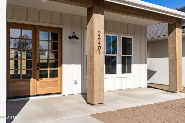 24401 Oaktree Court, Tehachapi, CA 93561