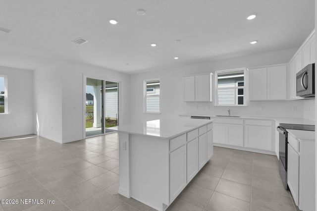 3596 AMERICANA Drive, Green Cove Springs, FL 32043