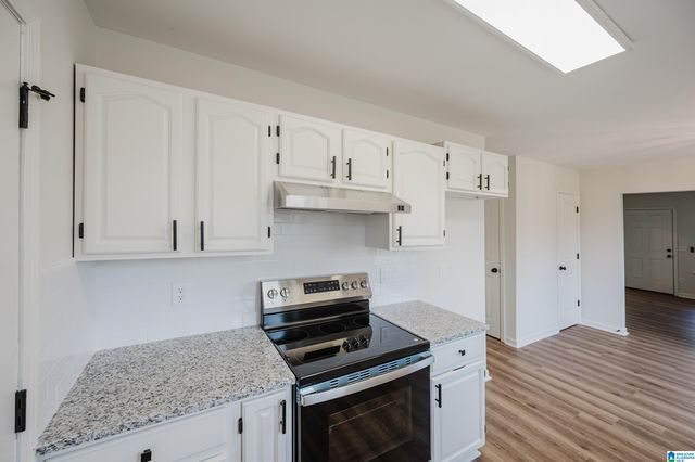 320 CREEK RUN CIRCLE, Calera, AL 35040