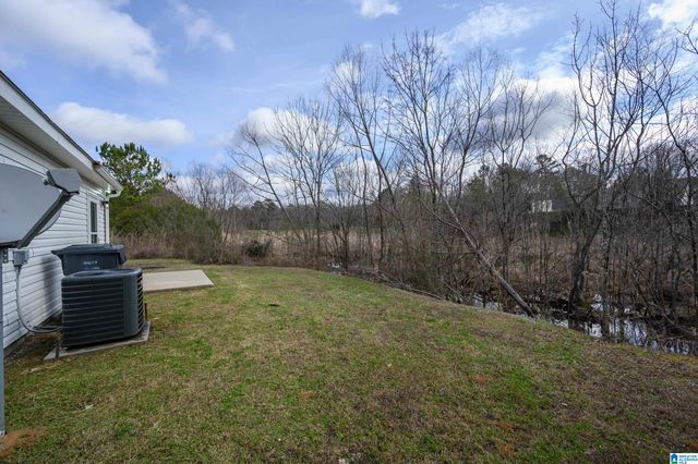 320 CREEK RUN CIRCLE, Calera, AL 35040