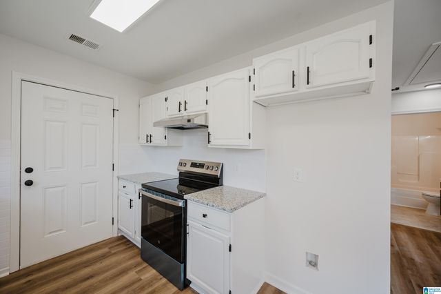 320 CREEK RUN CIRCLE, Calera, AL 35040