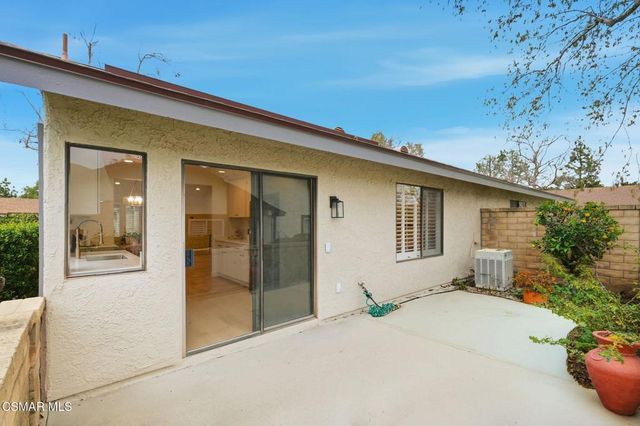 41040 Village 41, Camarillo, CA 93012