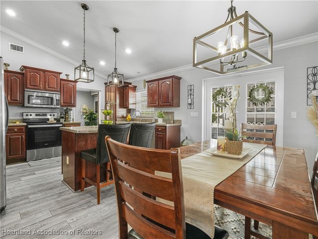 4606 Shamrock Street, Sebring, FL 33872