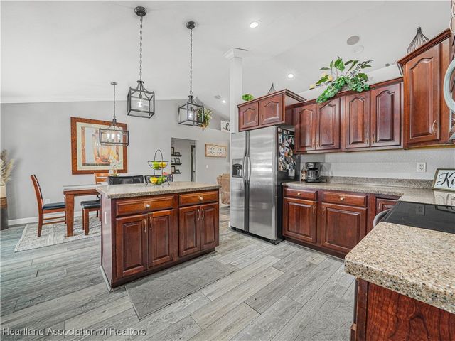 4606 Shamrock Street, Sebring, FL 33872