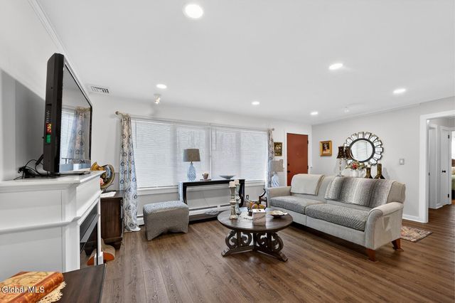 13 S Belmont Circle, Oneonta, NY 13820