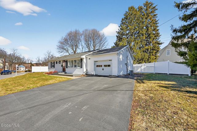 13 S Belmont Circle, Oneonta, NY 13820