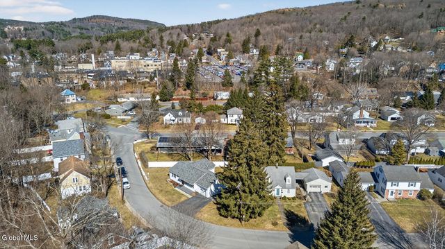 13 S Belmont Circle, Oneonta, NY 13820