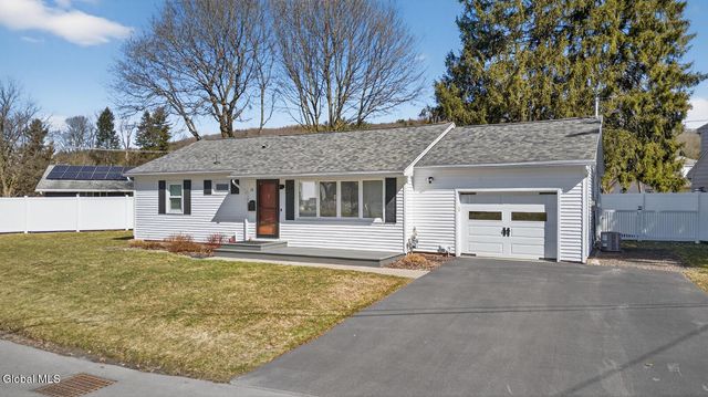 13 S Belmont Circle, Oneonta, NY 13820