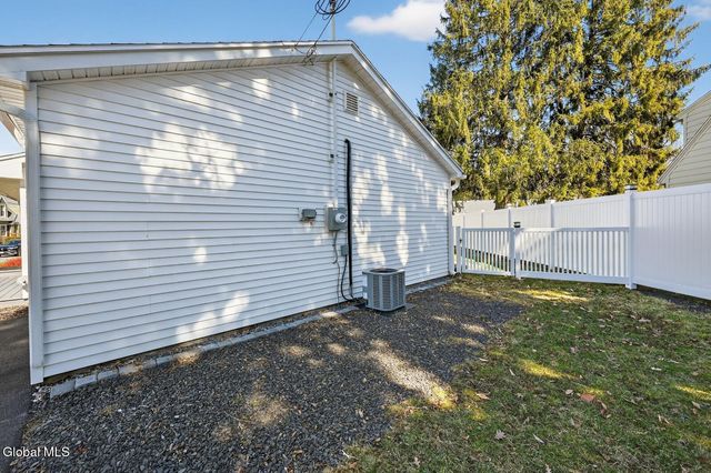 13 S Belmont Circle, Oneonta, NY 13820