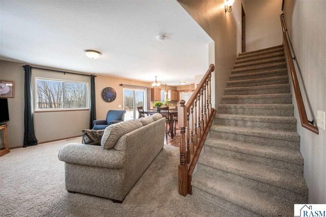 71 Benson Trail, North Mankato, MN 56003