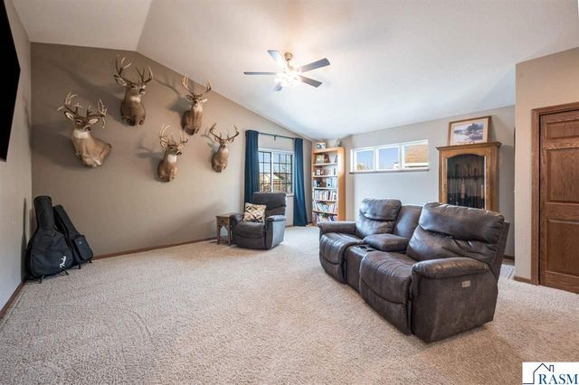 71 Benson Trail, North Mankato, MN 56003