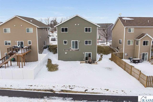 71 Benson Trail, North Mankato, MN 56003